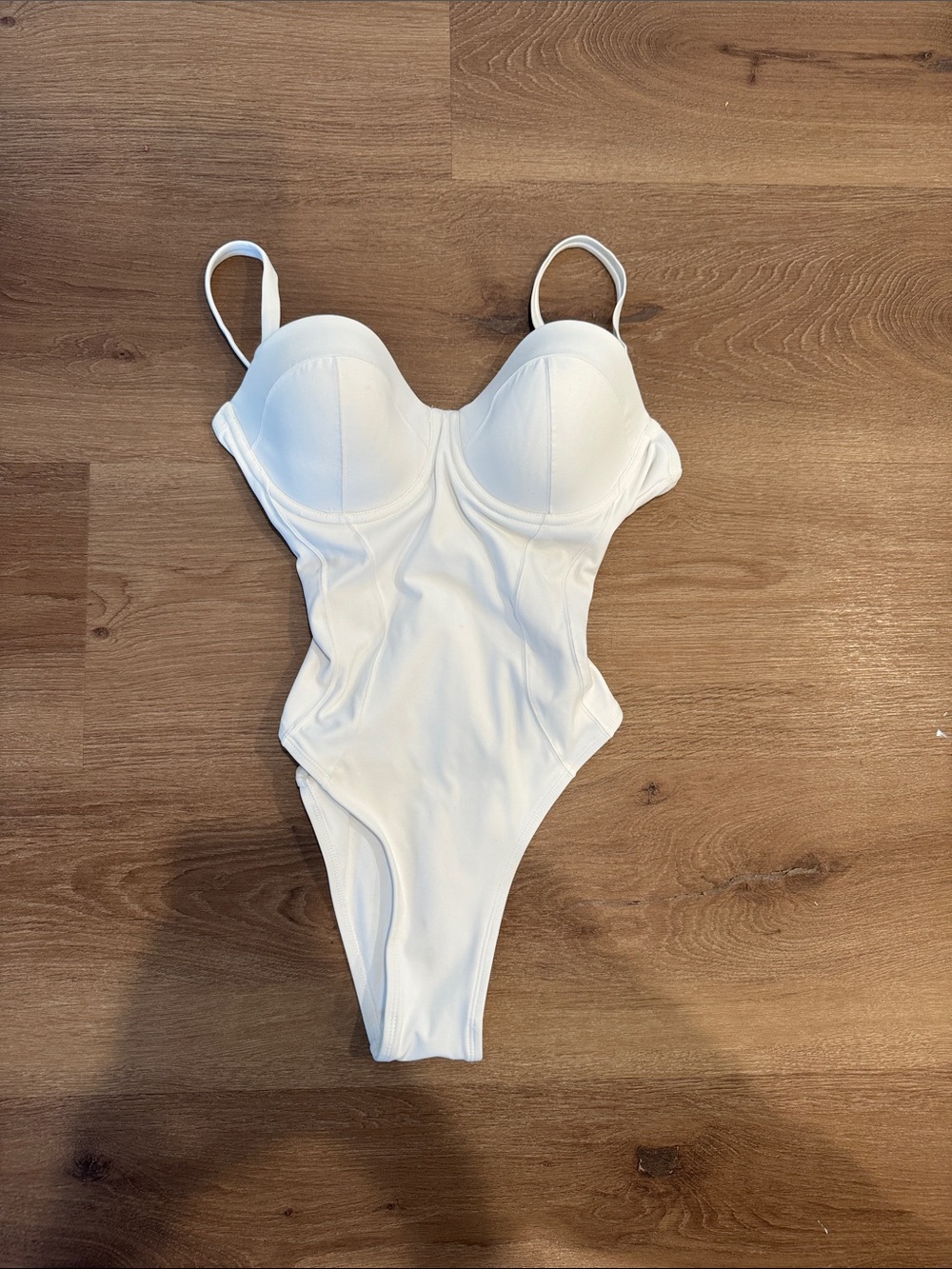 White Contour One-Piece Swimsuit with Underwire Cups